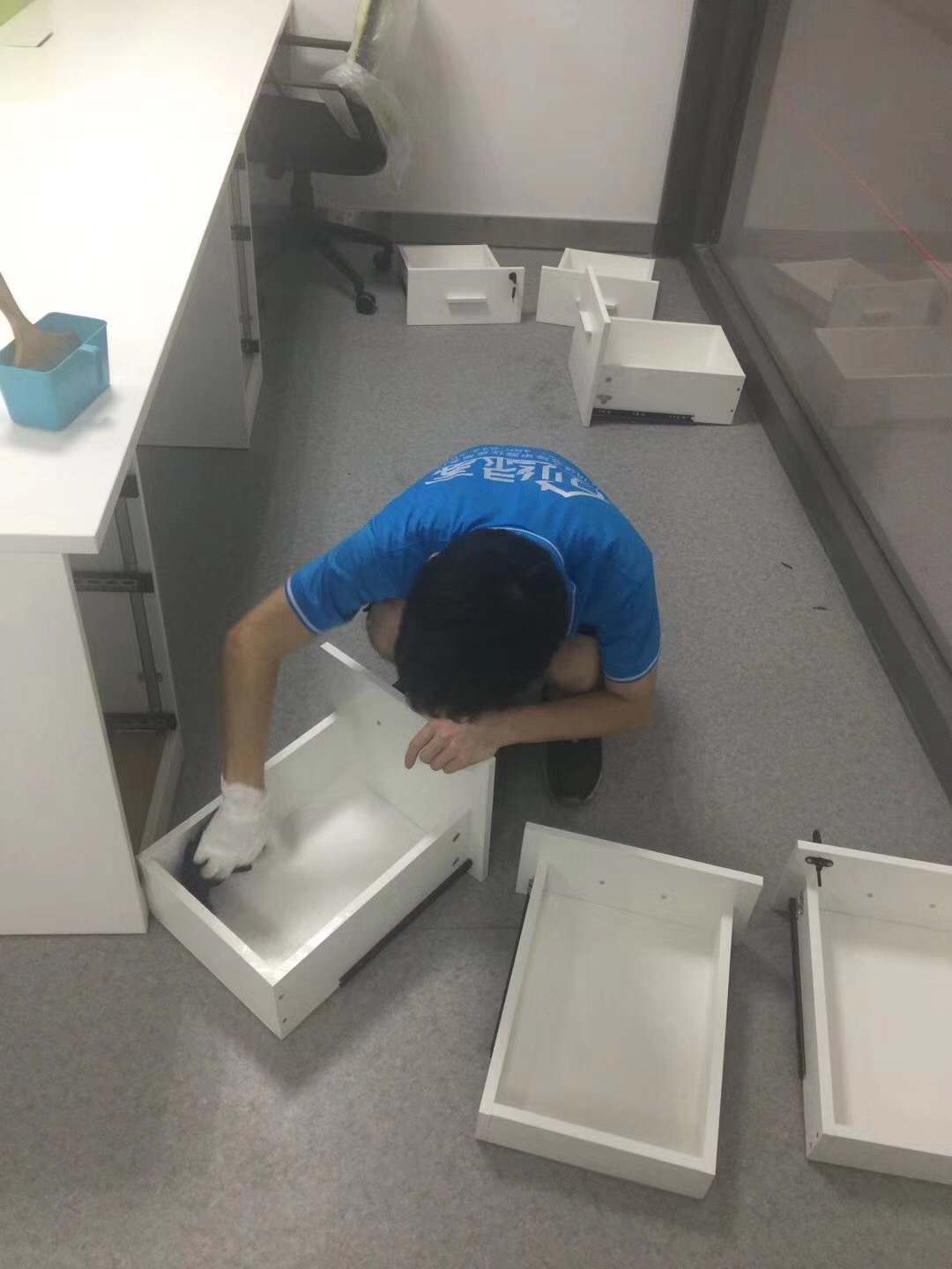 樂富設計園在一個loft創意產業園中，2760多方的一個大項目歷經創綠家兩組工程師兩天兩夜的治理，典型loft式的裝修異味大大降低。樂富設計園的治理源于創綠家曾經為泰普森旗下一家子公司甲醛治理，治理完畢效果非常好，所以泰普森集團二次選擇我們治理。創綠家，值得您信任！