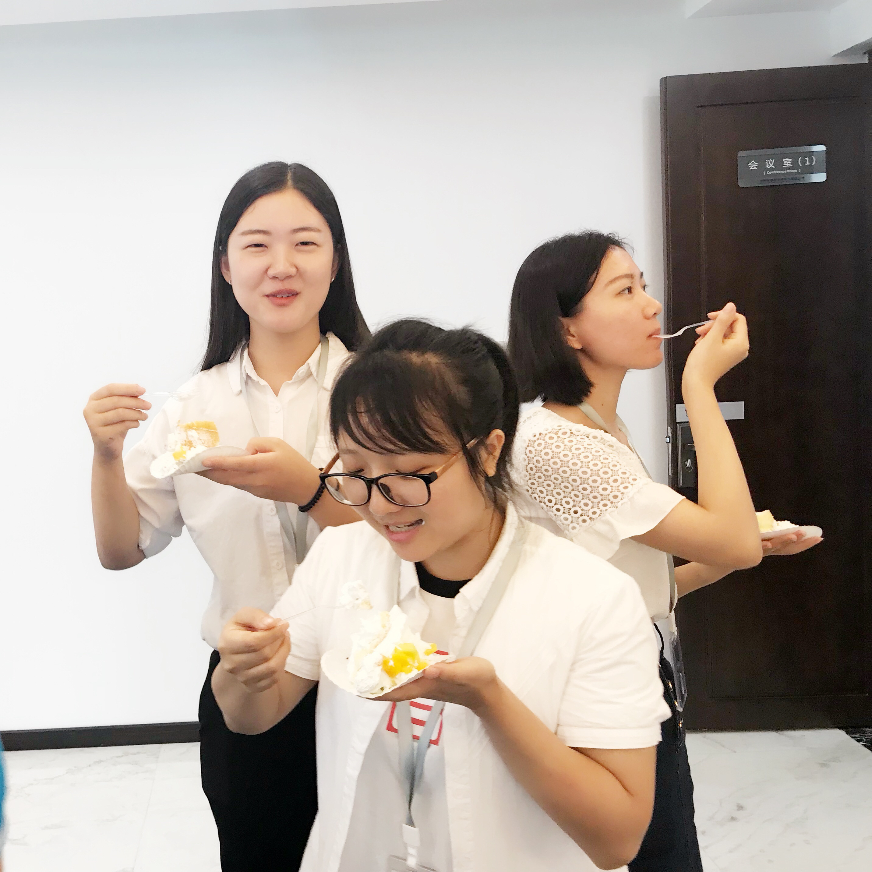 【7月生日會(huì)】喂——請(qǐng)問(wèn)你是在網(wǎng)紅公司上班嗎？