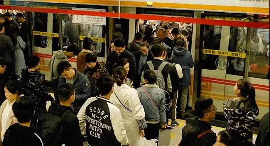 @1895.37萬游客 創綠家地鐵廣告看到了嗎？