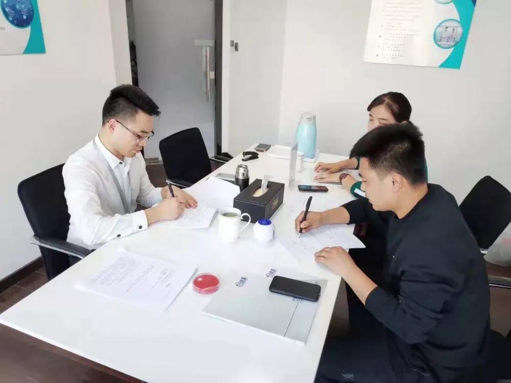 熱烈祝賀王總簽約創綠家陜西省西安市區級代理！